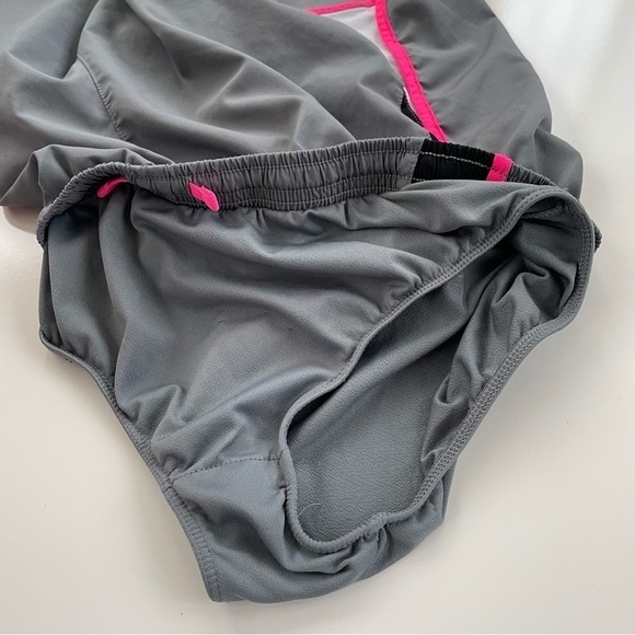 Nike Dri-Fit Girl's Gray Hot Pink Athletic Running Shorts Size Large - Picture 6 of 6